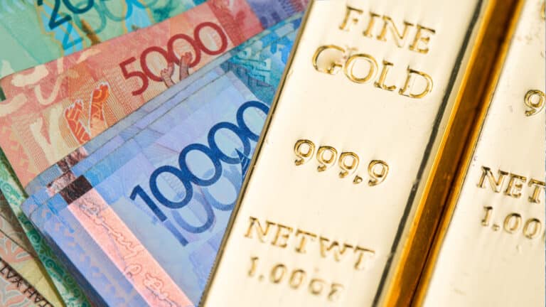Казахстан занял третье место в мире по покупкам золота, обогнав Россию