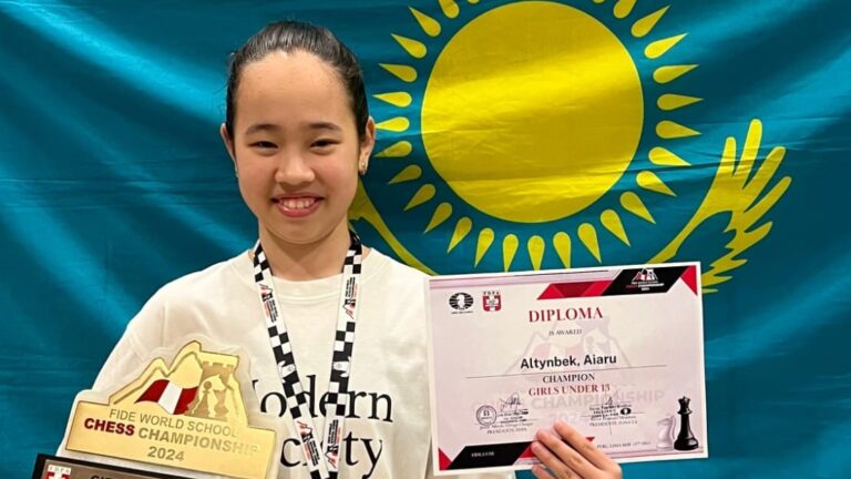 Казахстанка стала чемпионкой мира среди школьников по классическим шахматам