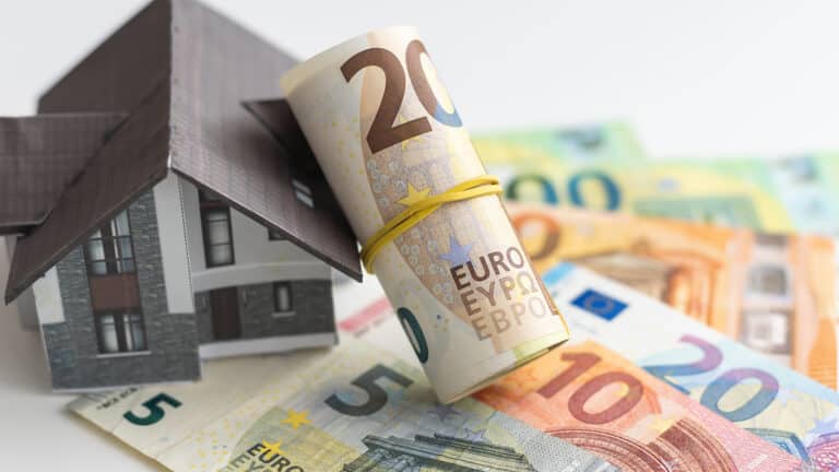 Старые дома под угрозой: чем новая энергодиректива грозит владельцам жилья в ЕС