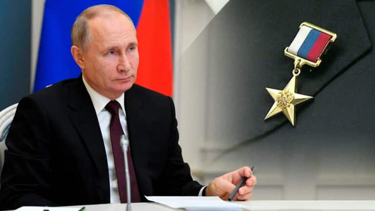 Путин наградил уроженца Казахстана за конструирование ракет для ударов по Украине