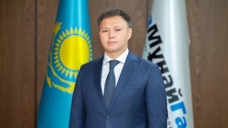 Бывший вице-министр Хасенов официально возглавил «КазМунайГаз»