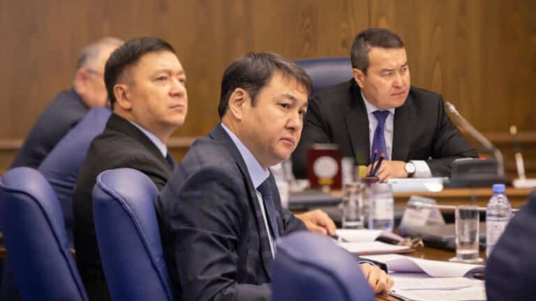 Высшая аудиторская палата недовольна высокими премиями в ревизионной комиссии Алматы