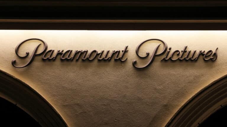 Акции Sony упали из-за опасений по поводу финансирования покупки Paramount