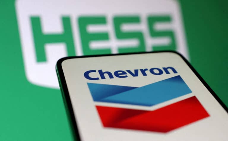 Акционеры Hess согласились на ее продажу компании Chevron за $53 млрд