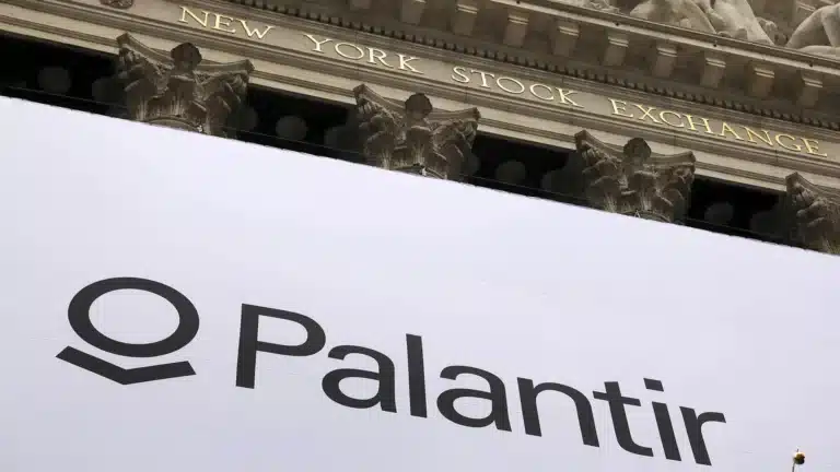 Акции Palantir упали на 8% несмотря на рекордную прибыль
