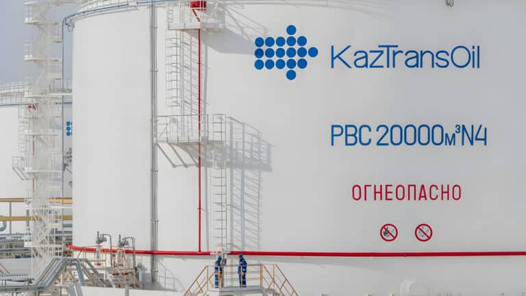 Германия просила Казахстан увеличить экспорт нефти. Поставки резко возросли в 2024 году за счет эффекта низкой базы