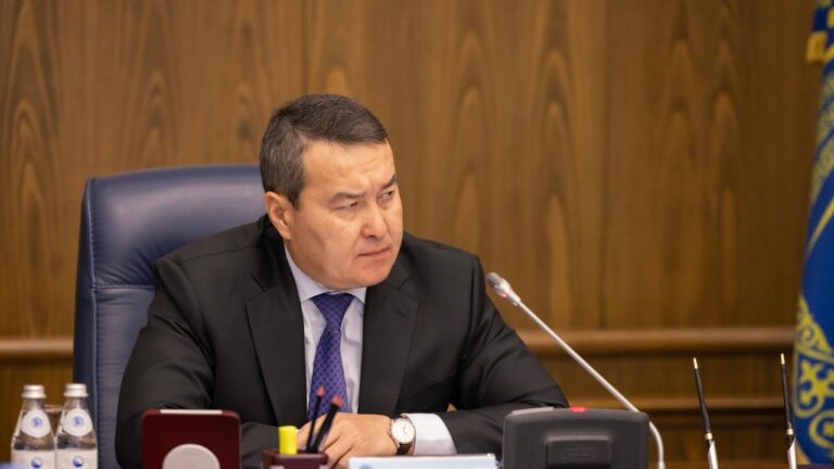 Смайылов Алматы қаласының тексеру комиссиясының  жұмысынан олқылықтар анықтады