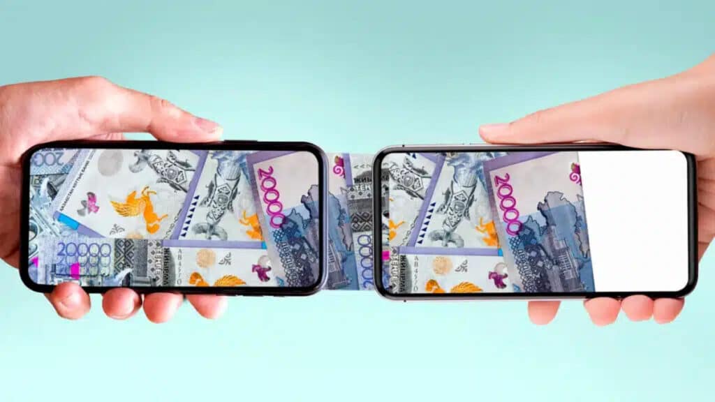 Казахстанцам напомнили о проверках мобильных переводов и штрафах 