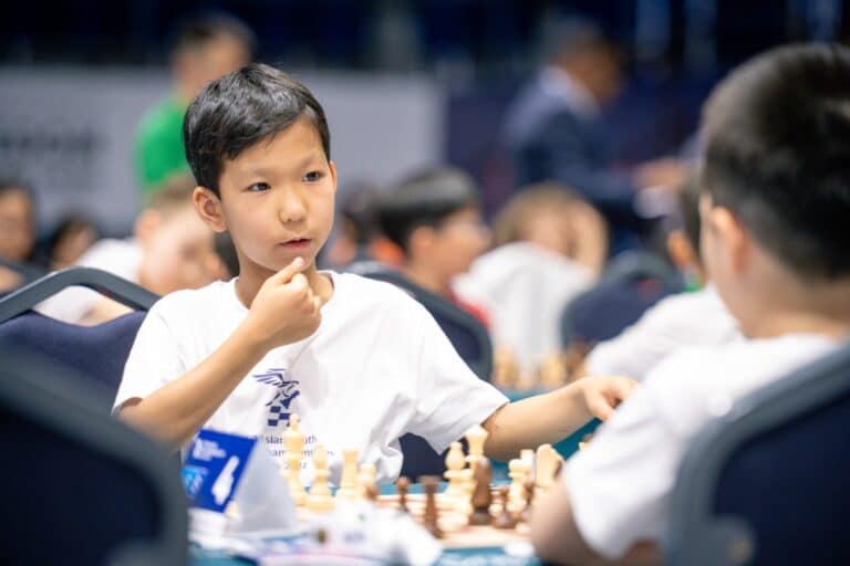 Казахстанец Ризат Улан стал чемпионом Азии по шахматам до 8 лет