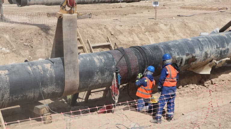 Минэнерго включит в график поставок нефти НПЗ за пределами Казахстана