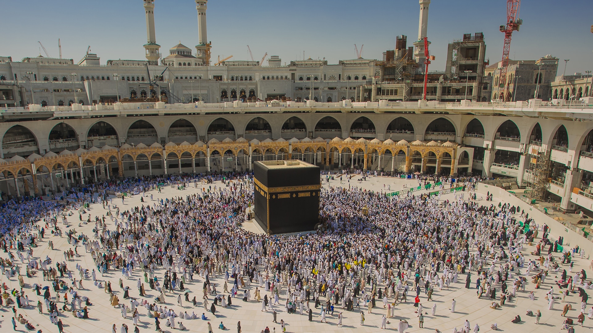 Количество погибших во время хаджа в Мекку увеличилось до 922 человек