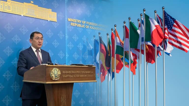 В МИД рассказали, примет ли Казахстан участие в саммите мира, организованном Украиной