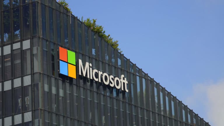 Microsoft вложит рекордные $3,2 млрд в расширение дата-центров в Швеции