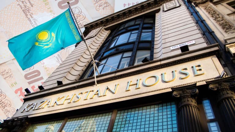 Посольство Казахстана в Лондоне не планирует погашать долг в 4,6 млн фунтов за въезд в зону платного проезда