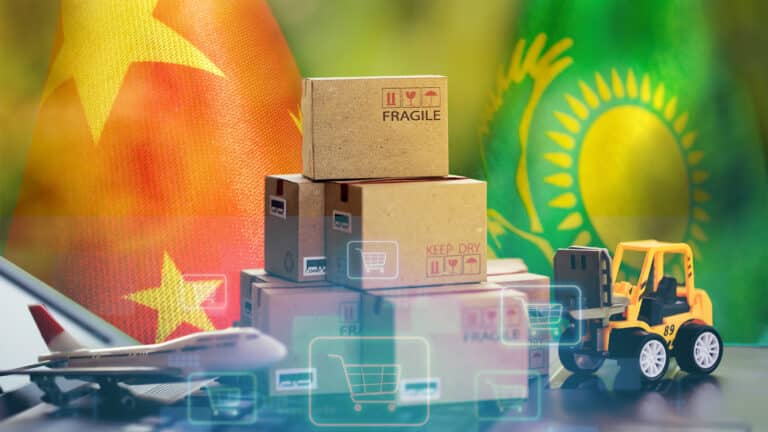 Китай поможет Казахстану построить центр электронной коммерции