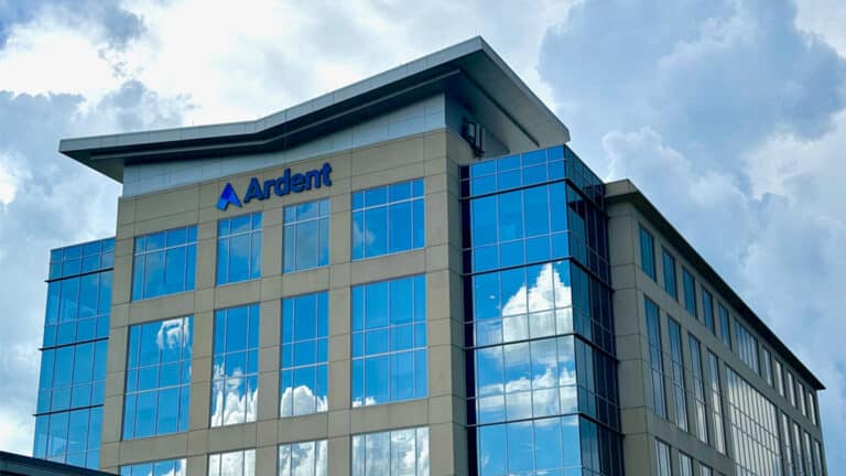 Начались торги акциями американской сети больниц Ardent Health