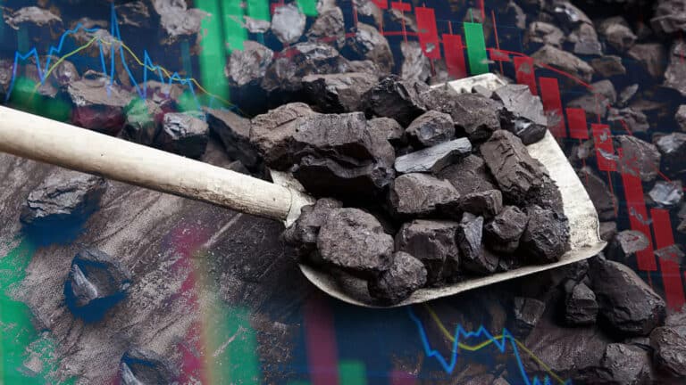Принадлежащая двум богатейшим казахстанцам угольная компания сократила прибыль втрое