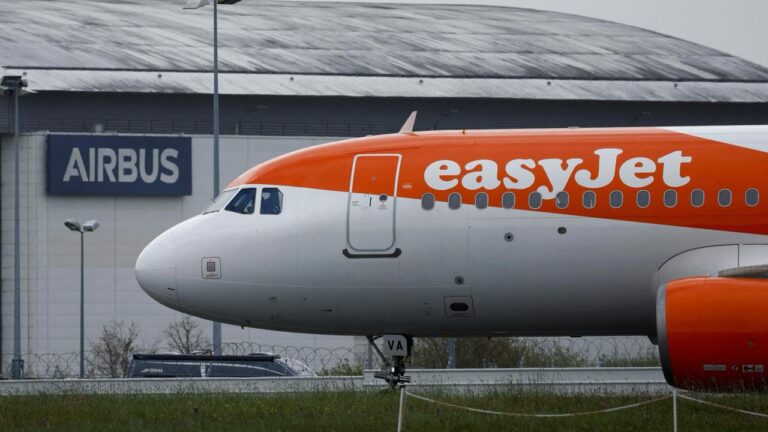Отчет EasyJet воодушевил инвесторов после разочаровывающего прогноза Ryanair