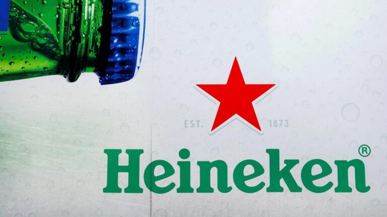 Инвесторы устроили распродажу акций Heineken после разочаровавшего их отчета