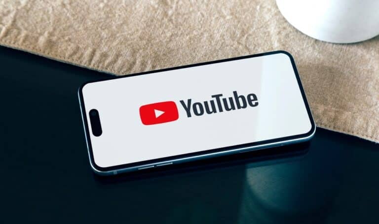 Власти России решили замедлить YouTube на 70%