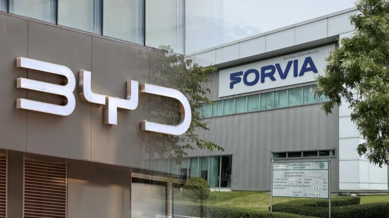 Французский поставщик запчастей Forvia поможет BYD на первом заводе в Европе