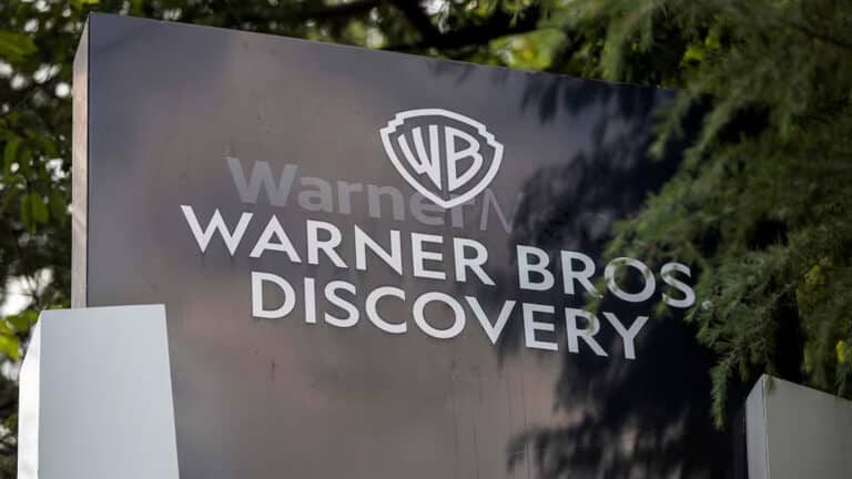 Warner Bros. Discovery может разделиться, чтобы поддержать падающие акции - FT