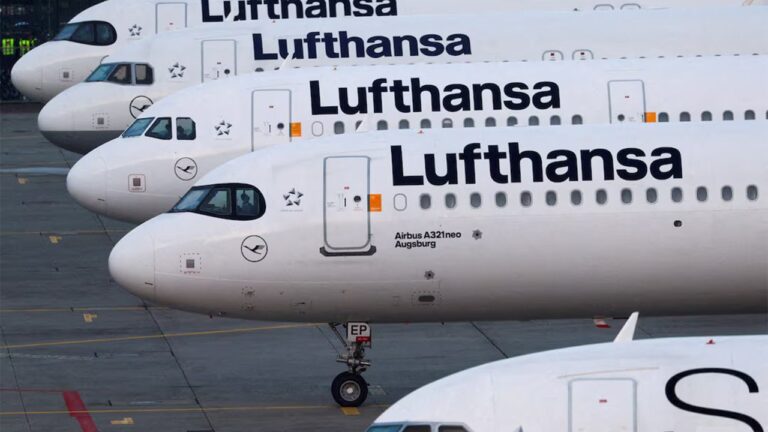 Акции Lufthansa выросли после одобрения сделки с итальянской ITA Airways