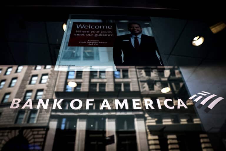 Berkshire Hathaway сократил долю в Bank of America на $1,5 млрд