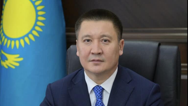 Прокуратура возобновила уголовное дело по жалобе на акима Павлодарской области