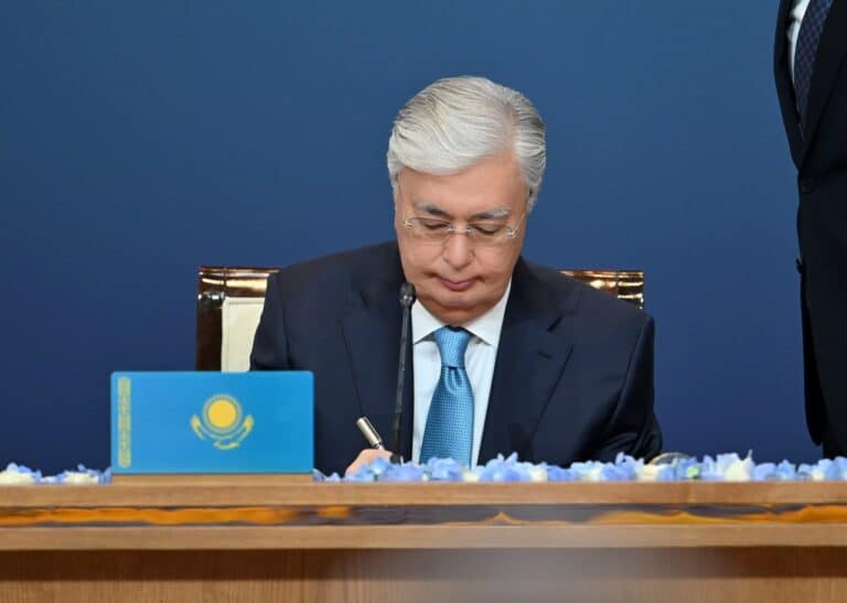В Казахстане впервые приняли закон о противодействии торговле людьми