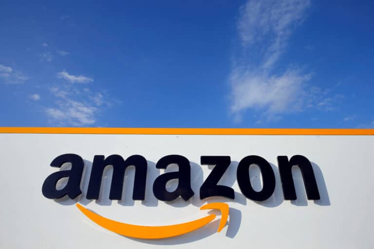 Amazon acquires Globalstar, plans constellation expansion