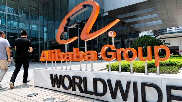 Выручка и прибыль Alibaba не оправдали ожиданий Уолл-стрит