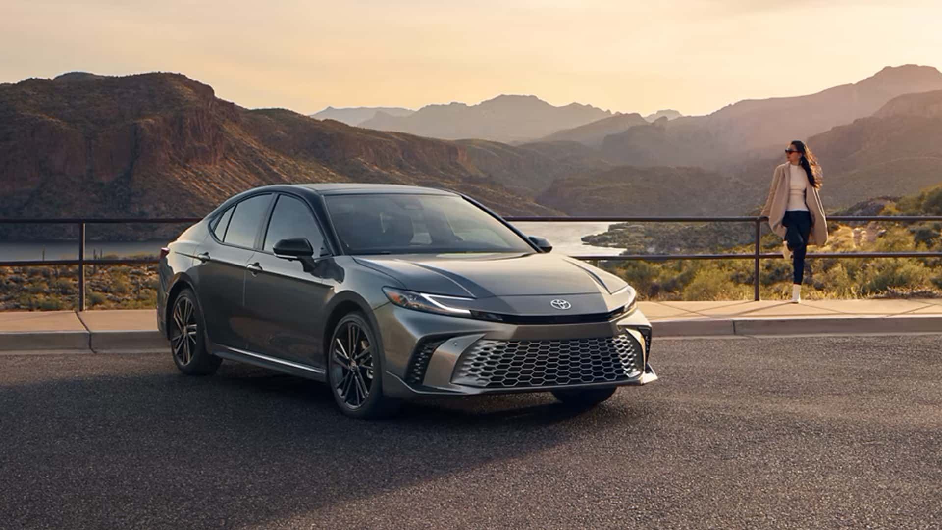 Купить Toyota Camry 2025 Года