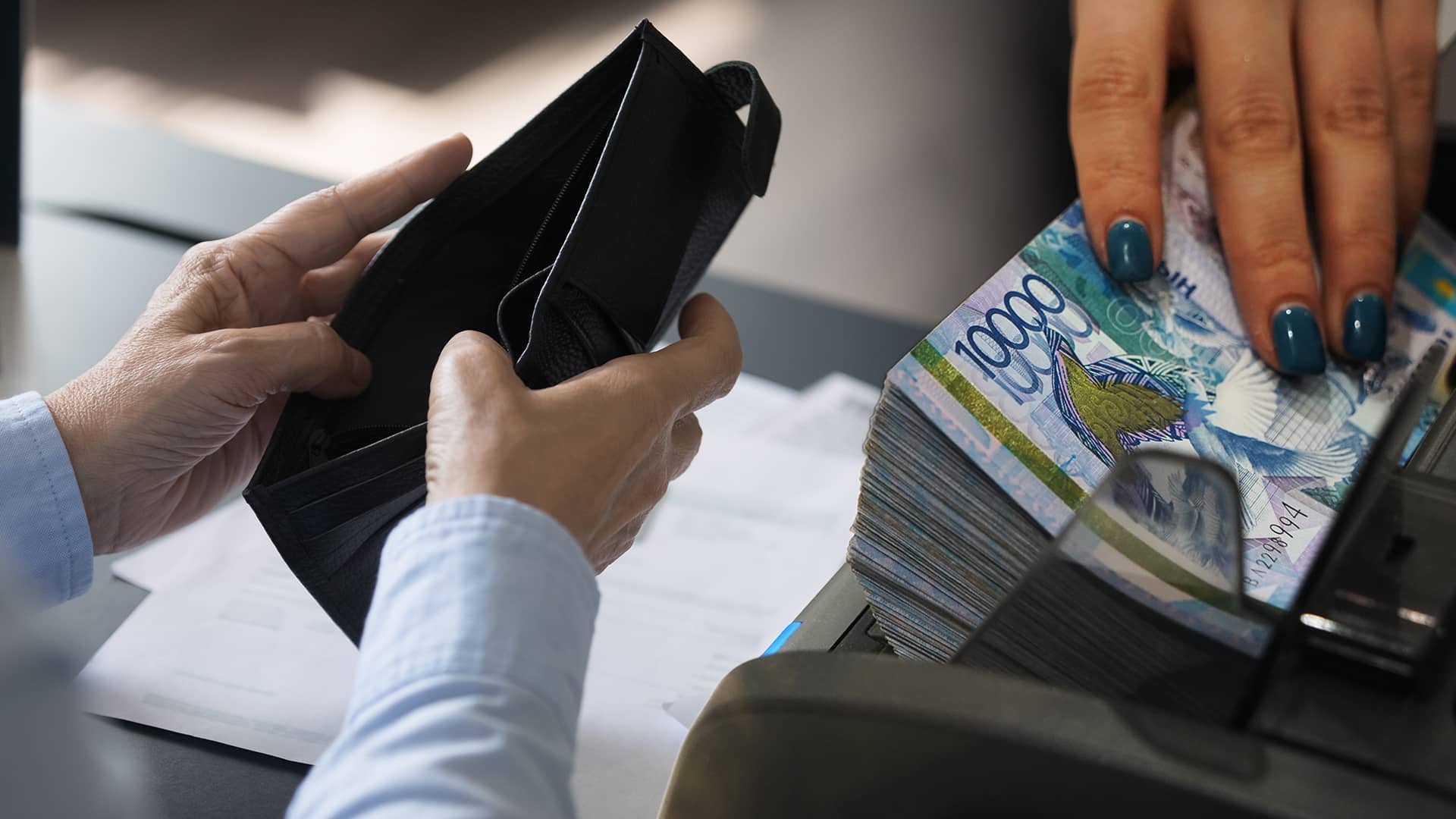 Қазақстанда мерзімі өткен қарыздары бар азаматтарға кепілсіз несие беру шектеледі