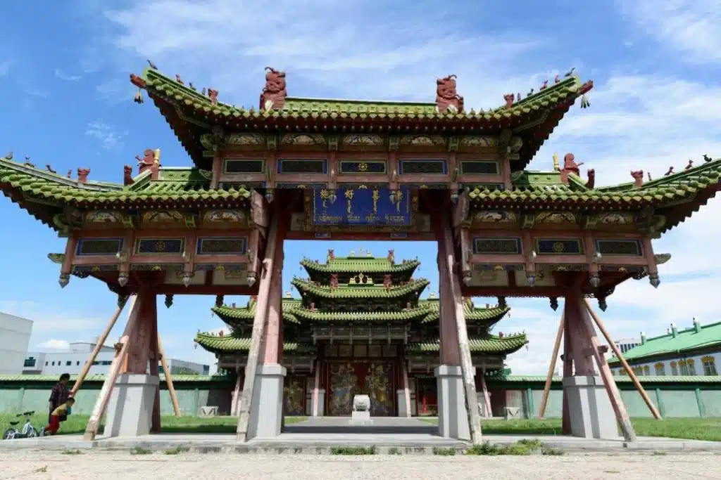 Qalam апталық шолуы: Ұланбатырды ойлап тапқан қазақ, Гиппократ қалай антын бұзды, механикалық сағаттың тарихы