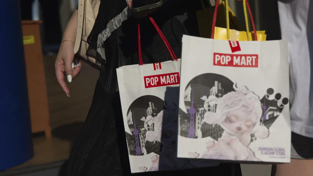 Китайские компании нашли «окно в мир» для своей продукции. Им стал Сингапур