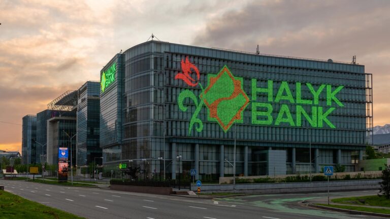 Halyk Bank привлечет синдицированный заем от 12 иностранных банков. Это первый такой случай с 2008 года