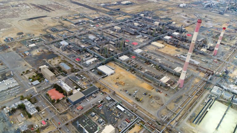 Депутаттар ірі шикізат компанияларының есепті ашық жариялауын талап етті