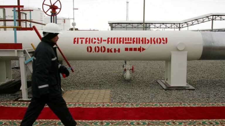 Kazakhstani company to export oil to China