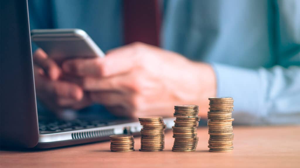 «Полный запрет выдачи онлайн кредитов – шаг назад». Так считает представитель Нацбанка, его также поддержала глава АРРФР