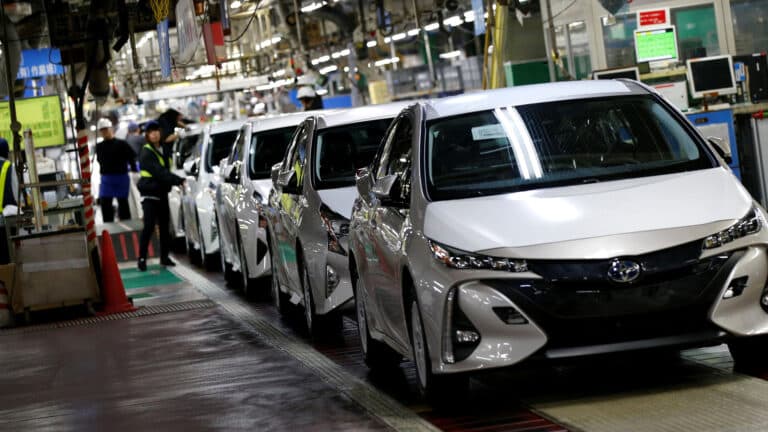 Toyota отложит выпуск электромобилей в США до 2026 года