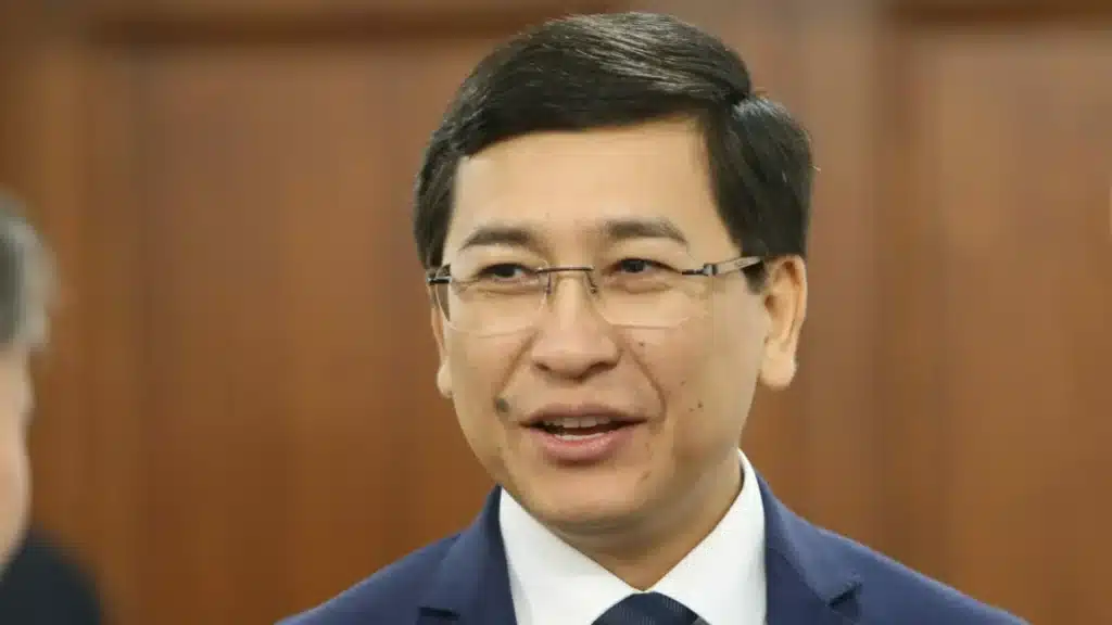 «Это вызов не только органам правопорядка, но и всему обществу». Аймагамбетов высказался о поджоге дома семьи убитого в Талгаре 16-летнего подростка