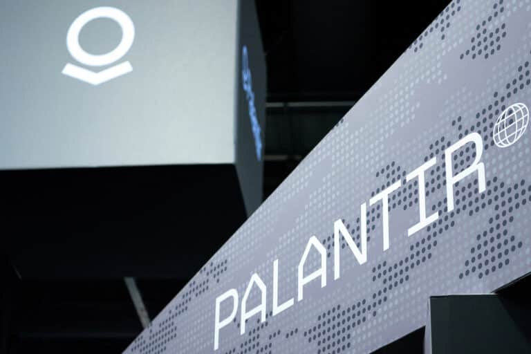 Акции Palantir подскочили в связи с переходом с Нью-Йоркской биржи на Nasdaq