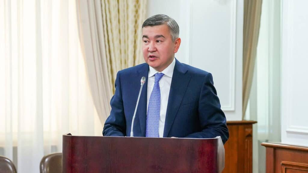 Токаев уволил главу Миннацэкономики, который не смог добиться роста ВВП в 6%