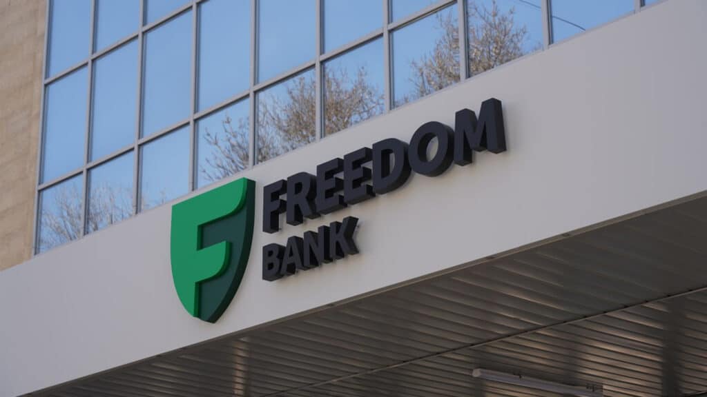 Индекс деловой активности в сфере услуг вырос на 3,6%