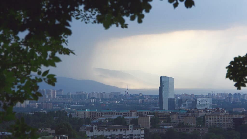 Досаев анонсировал рост ВВП Алматы в 2025 году на 6,4%