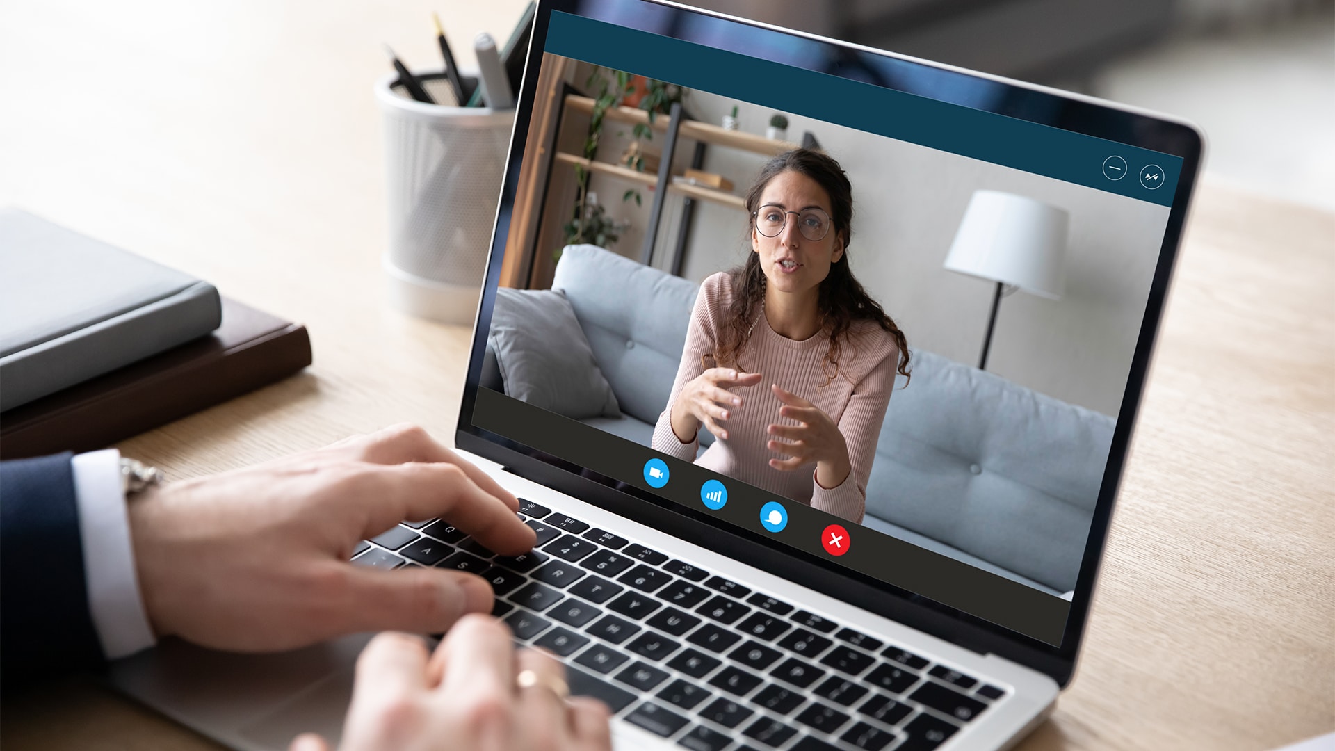 психолог, ноутбук, skype