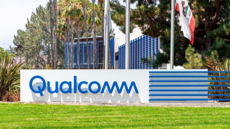 Акции Qualcomm выросли после победы в судебном споре с Arm