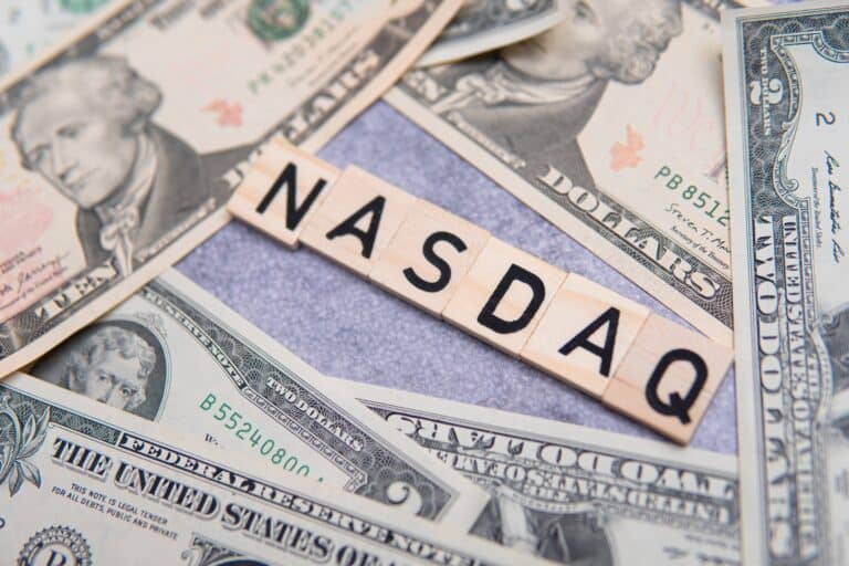 Главное к утру: кто выиграет от ИИ в 2025 году, ребалансировка Nasdaq 100, сделка Synopsys и Ansys