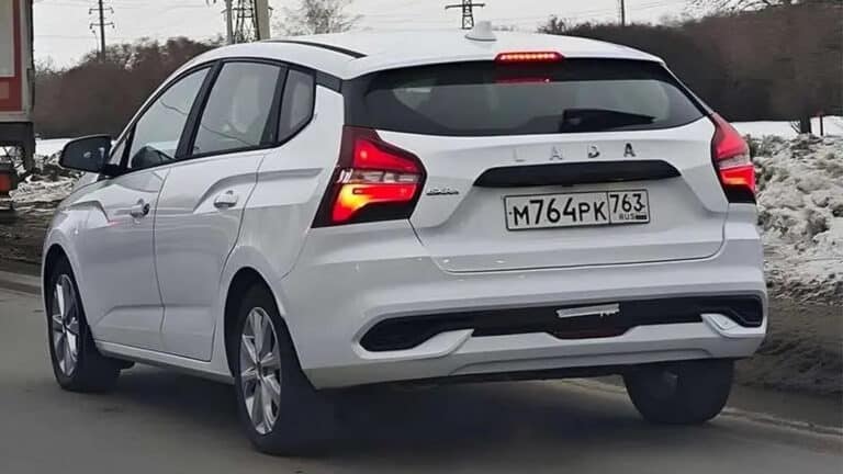 «Шпионы» поймали новую Lada Iskra SW